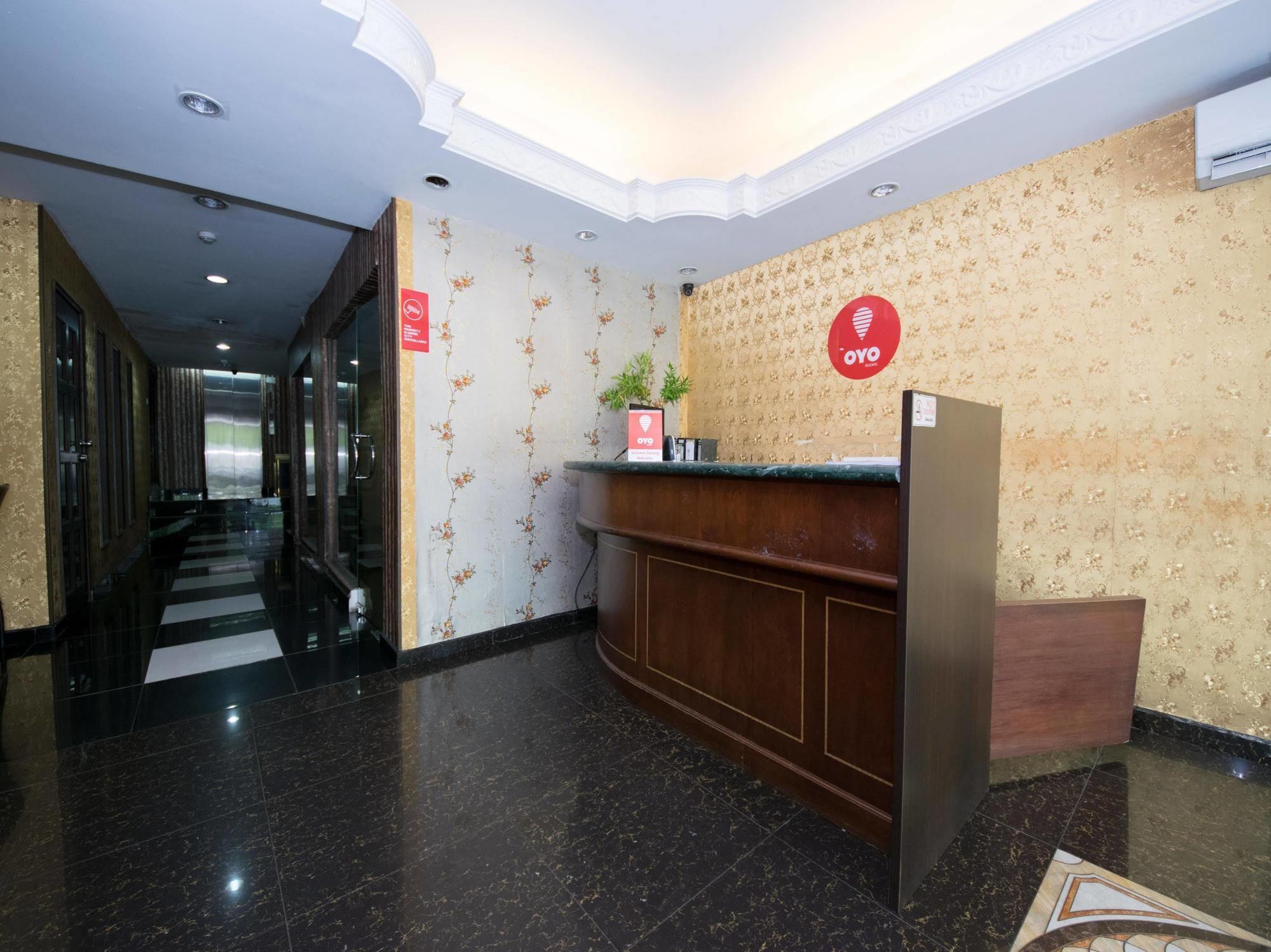 Oyo Rooms Maharajalela Monorail Station Куала-Лумпур Экстерьер фото