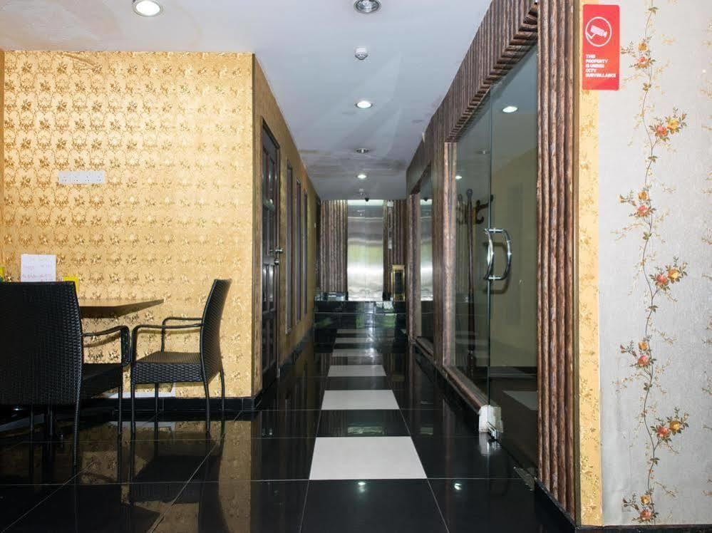 Oyo Rooms Maharajalela Monorail Station Куала-Лумпур Экстерьер фото