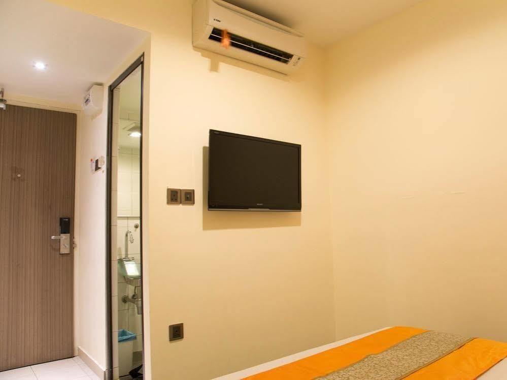 Oyo Rooms Maharajalela Monorail Station Куала-Лумпур Экстерьер фото