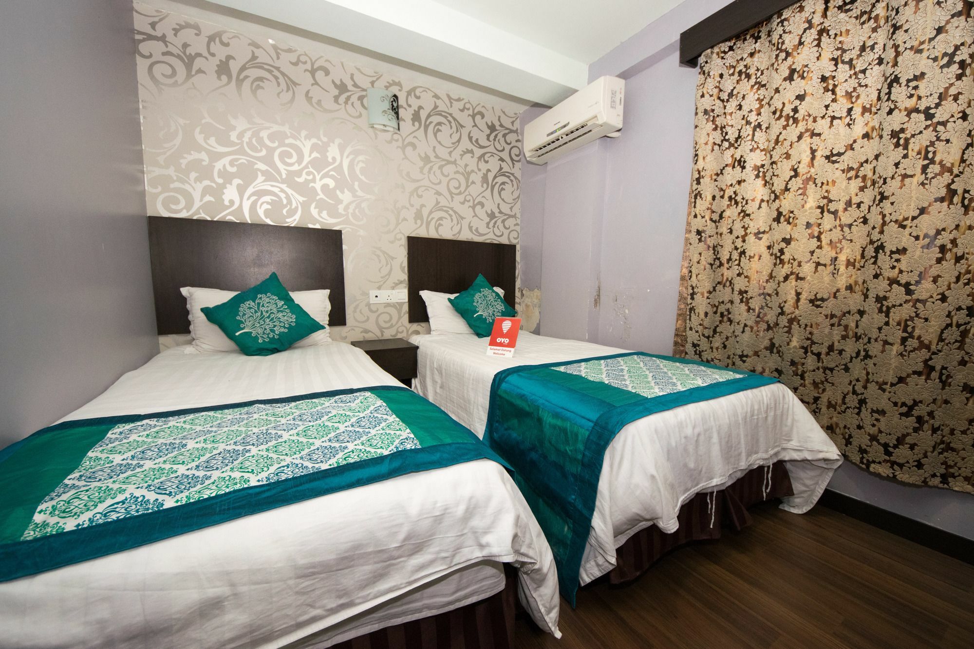 Oyo Rooms Maharajalela Monorail Station Куала-Лумпур Экстерьер фото